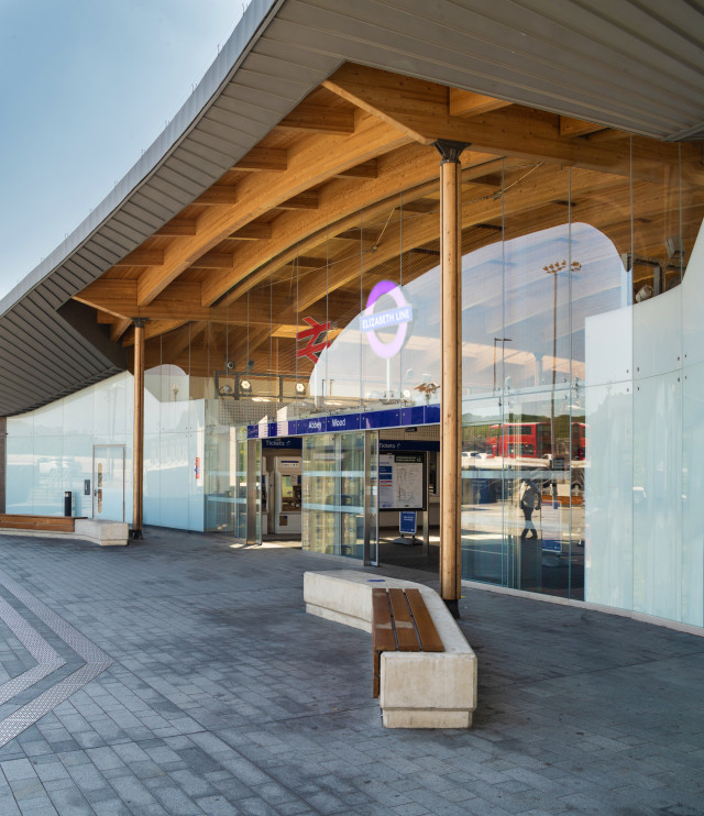 Work with us designing amazing transport infrastructure projects